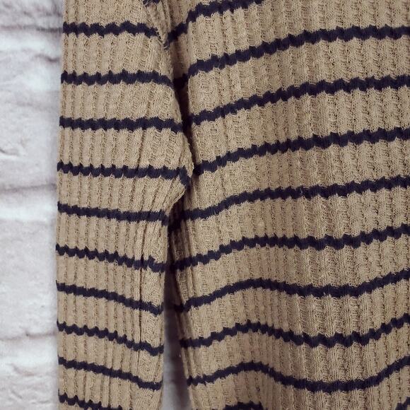 We The Free Auntie Em Peplum Striped Thermal - Picture 2 of 7